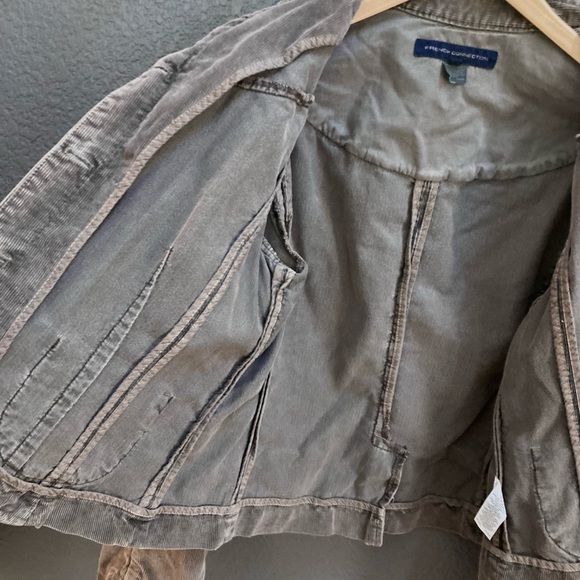 FRENCH CONNECTION Grey Corduroy jacket, short-waist, beautiful details; 00-05 - Picture 7 of 15